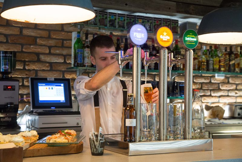 La forma perfecta de servir una caña